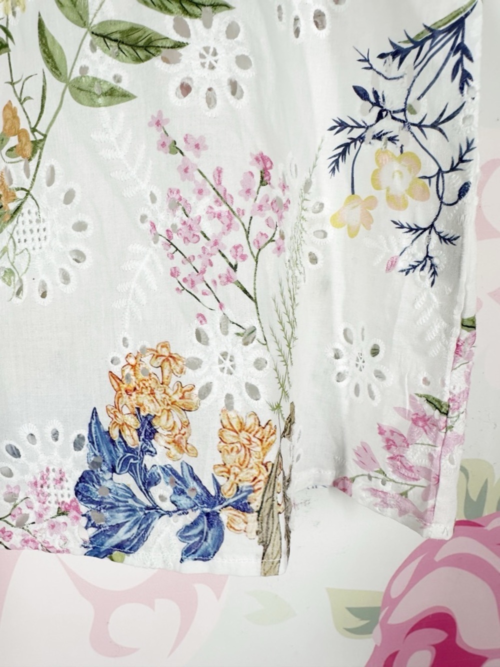 Solitaire White Eyelet Floral Tie-Neck Flutter-Sleeve Summer Spring Blouse S - Picture 3 of 7